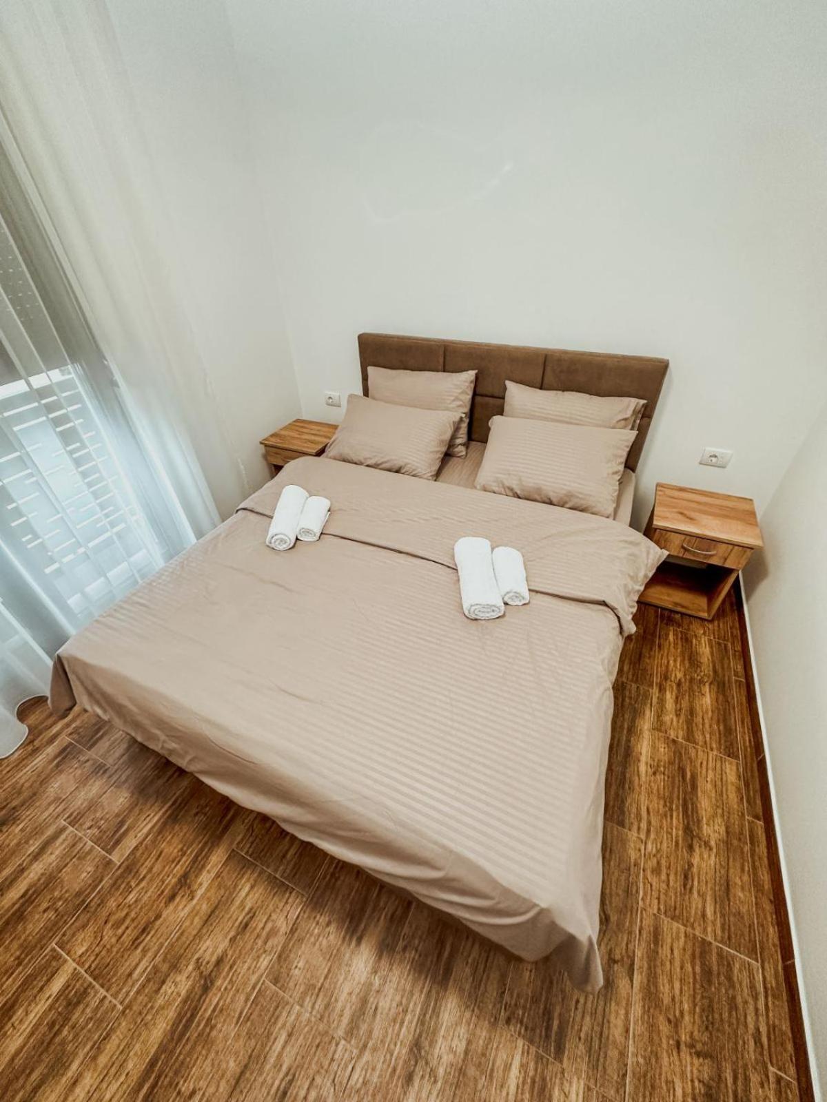 زرنيانين Kiko Apartmani Lux المظهر الخارجي الصورة